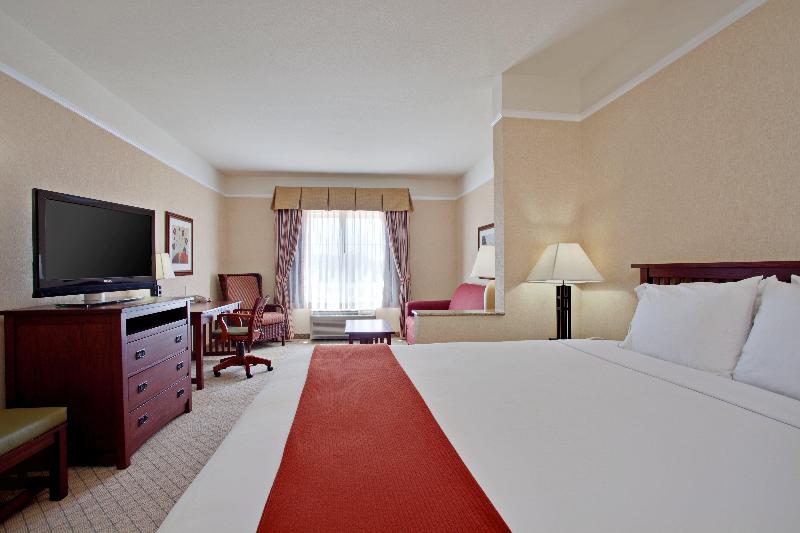 Номер Стандарт Кровать Кинг Адаптированный для Инвалидов, Holiday Inn Express Hotel & Suites San Dimas, An Ihg