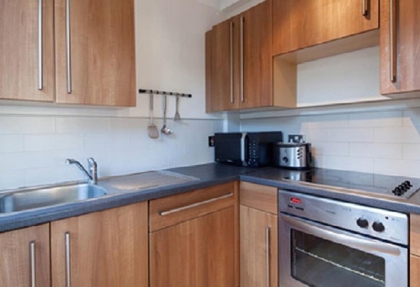 Апартаменты 2 Спальни, The New London Carlton Hotel & Service Apartments