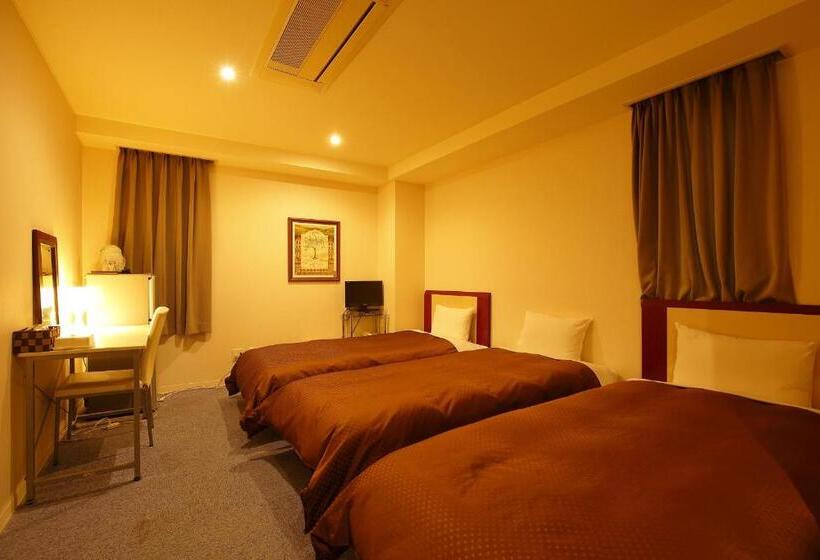 Номер Стандарт Трехместный, Grampus Inn Osaka