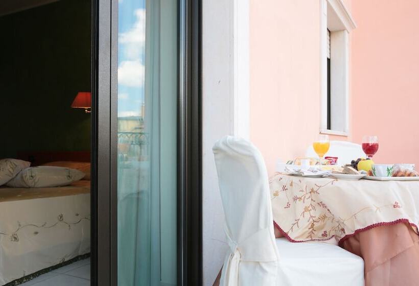 Номер Стандарт, Leon   Ristorante Al Cavallino Rosso
