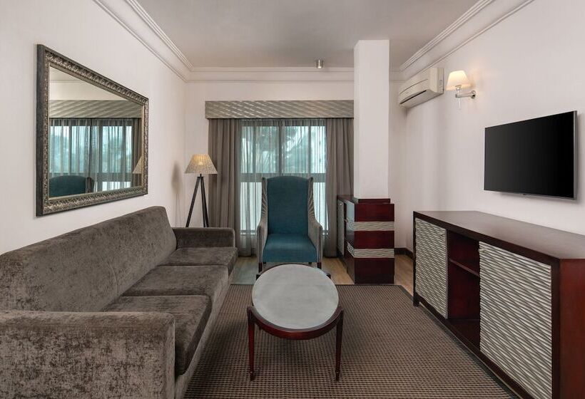 חדר סטנדרט מיטה זוגית, Protea Hotel By Marriott Lagos Kuramo Waters