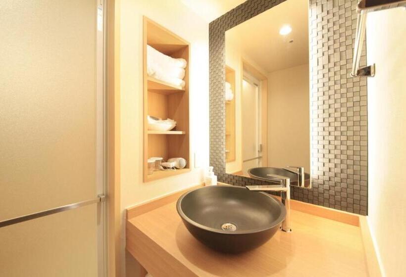 Номер Стандарт Трехместный, Richmond Hotel Kagoshima Kinseicho