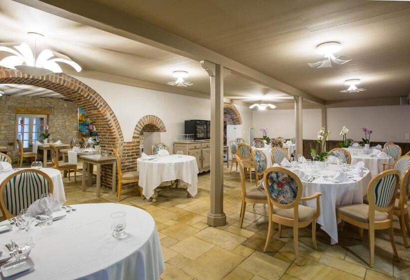 סוויטת ג'וניור יוקרתית, Castel Damandre