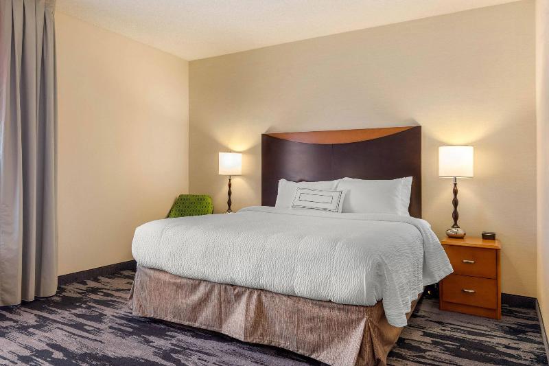 Pokój Standard Łóżko King Size, Fairfield Inn & Suites By Marriott Rockford
