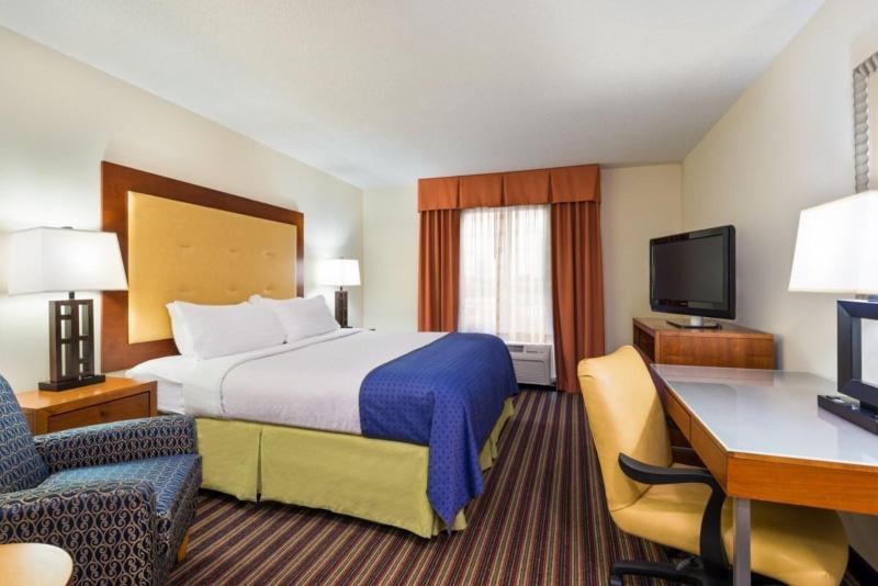 Стандартный Номер Кровать Кинг, Delta Hotels By Marriott Colonial Heights