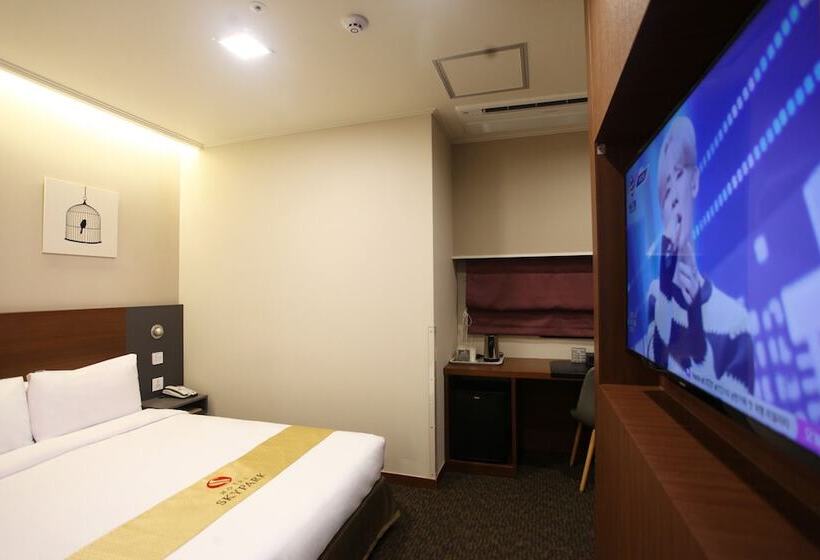 Семейный Номер, Skypark Myeongdong 2