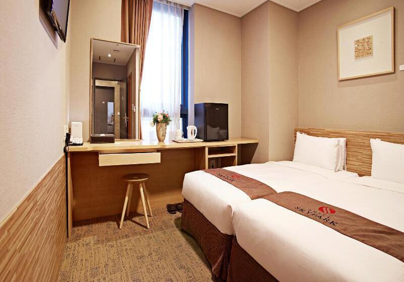 Номер Стандарт, Skypark Myeongdong 2