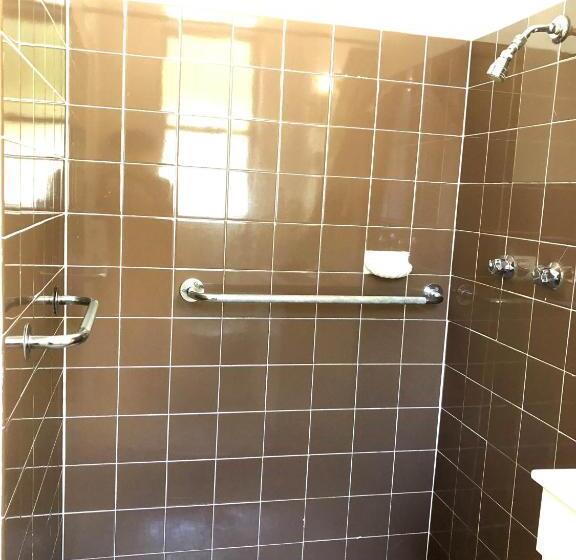 Четырехместный Номер Стандарт, The Clarendon Motel Katoomba