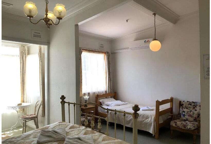 Номер Стандарт, The Clarendon Motel Katoomba