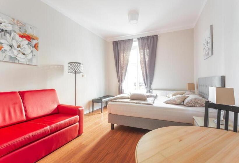 اتاق استاندارد, Babel Hostel, Dworzec Pkp, Rynek