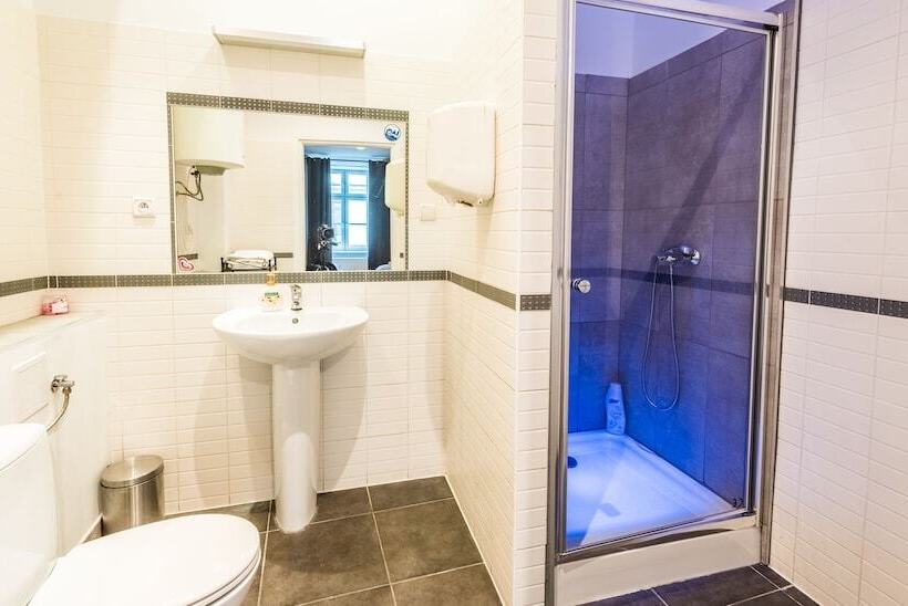 Номер Комфорт, Flamingo Hostel