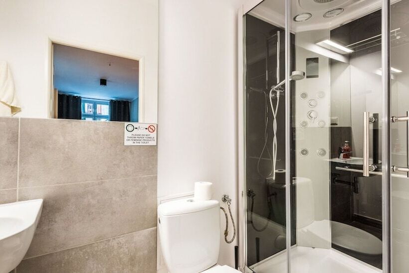 Номер Superior, Flamingo Hostel