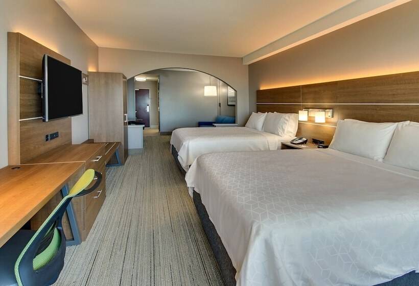 סוויטה, Holiday Inn Express Hotel & Suites Columbus Fort Benning, An Ihg