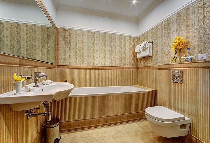 디럭스 룸, Boutique Hotel Golden Triangle
