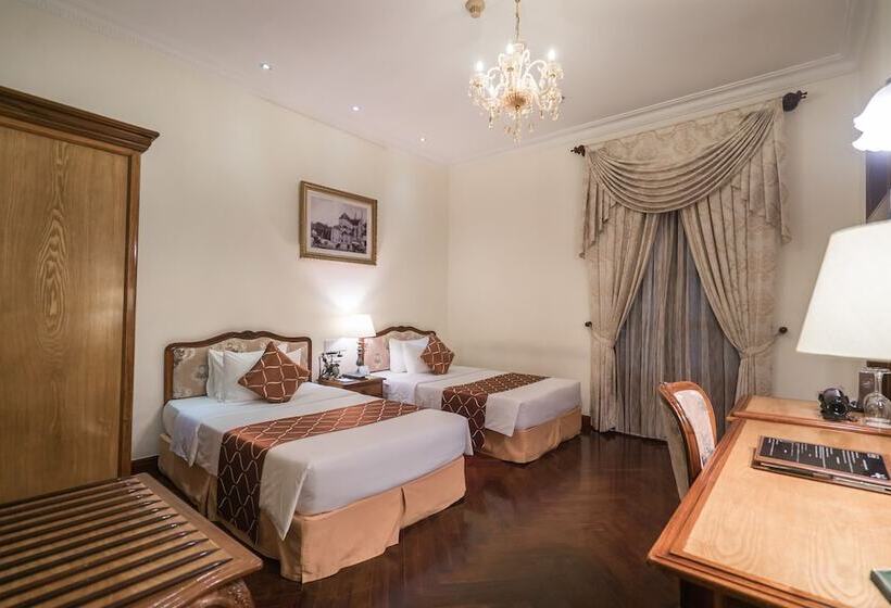 اتاق اجرایی, Grand Saigon