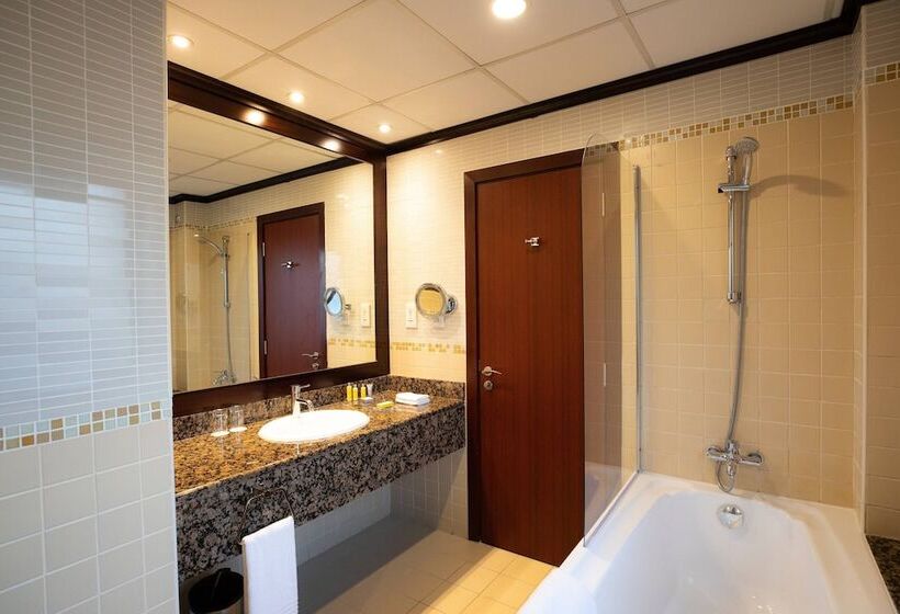 Люкс 3 Спальни, Delta Hotels By Marriott Jumeirah Beach, Dubai