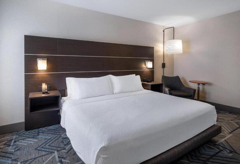 身障者適用キングサイズベッドルーム, Holiday Inn Express Corydon, An Ihg