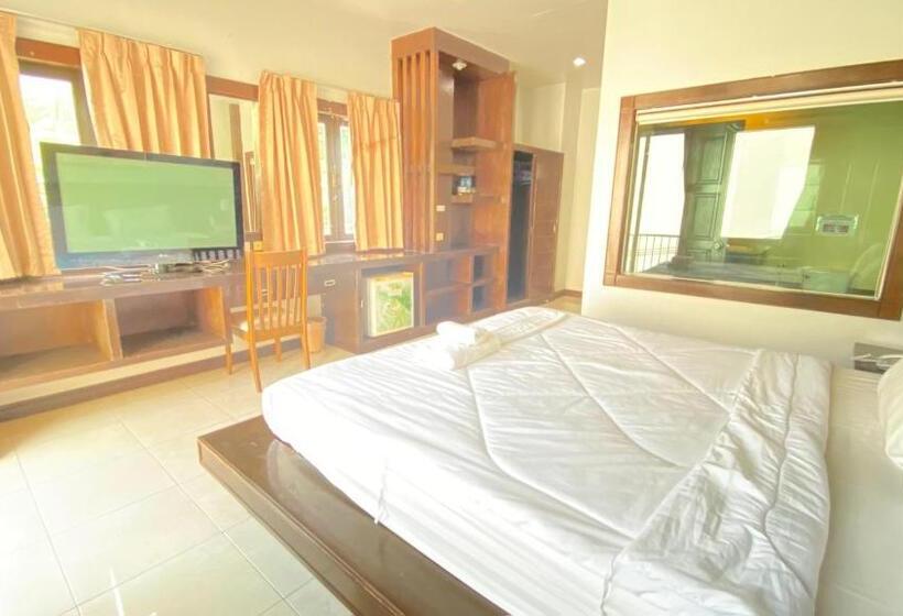 디럭스 룸, Sm Patong Resort