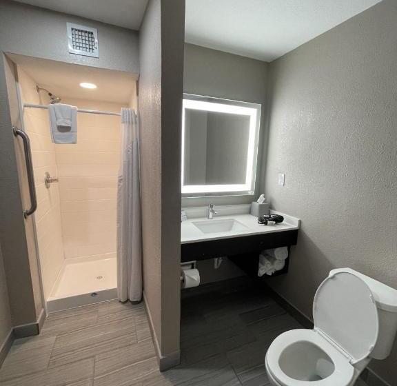 Люкс 2 Спальни, Holiday Inn Express Hotel And Suites Ada, An Ihg