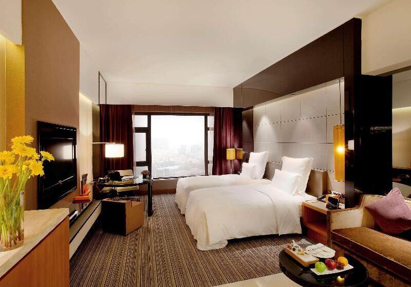 带大床的小型套房, Pullman Dongguan Changan
