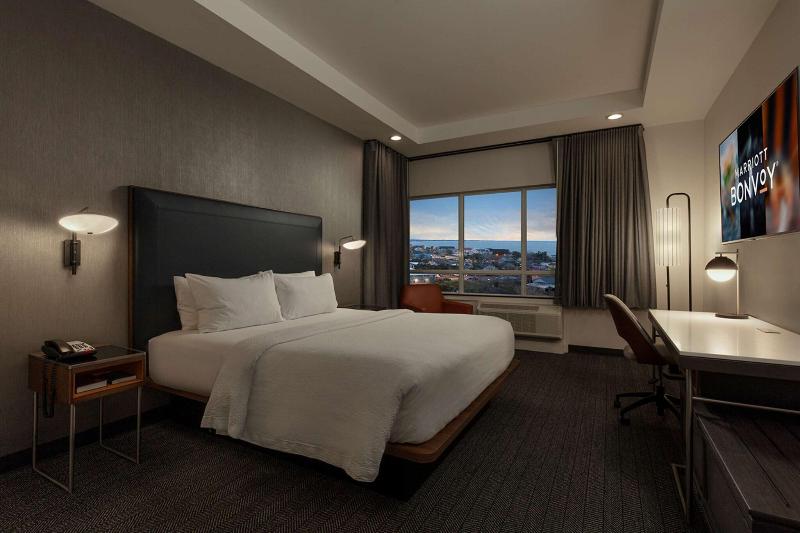 اتاق استاندارد با تخت بزرگ, Courtyard By Marriott Houston Kemah