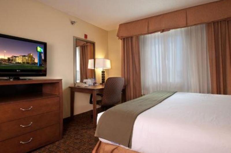 Номер Стандарт Кровать Кинг Адаптированный для Инвалидов, Holiday Inn Express   Canyon, An Ihg