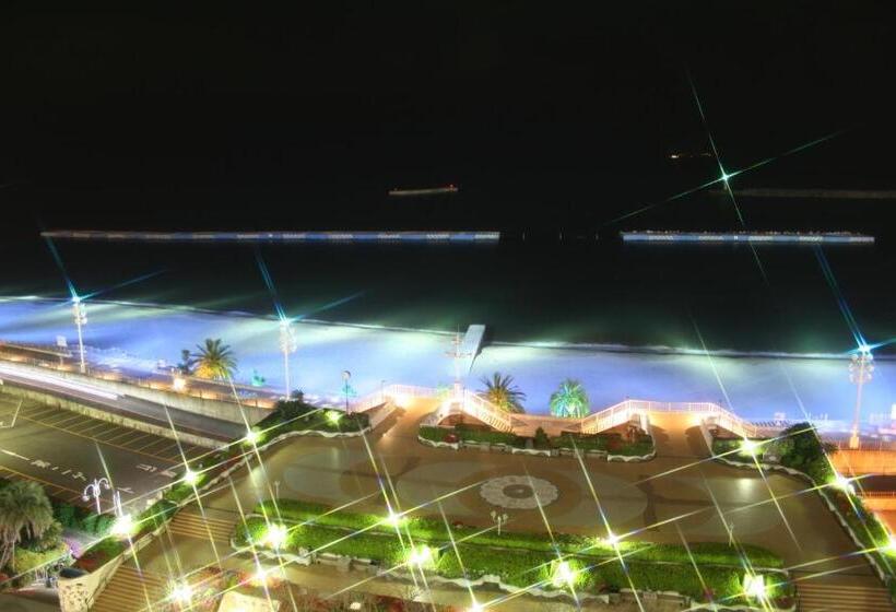 Номер Superior, Atami Seaside Spa & Resort