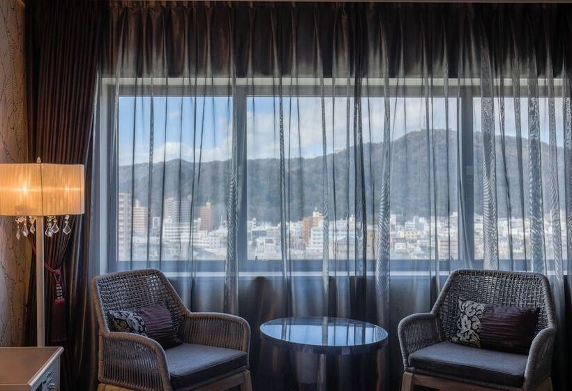 اتاق استاندارد, Century Plaza