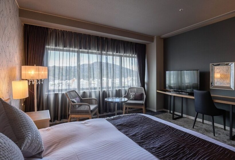اتاق استاندارد, Century Plaza
