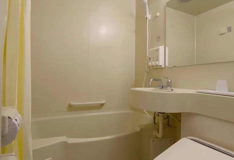 Номер Стандарт, Toyoko Inn Higashi-Hiroshima Saijo Ekimae