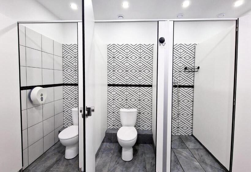 Номер Стандарт Совместная Ванная, Hostel Helvetia   Privates In City Center And Old Town
