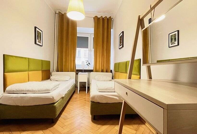 Номер Стандарт Совместная Ванная, Hostel Helvetia   Privates In City Center And Old Town