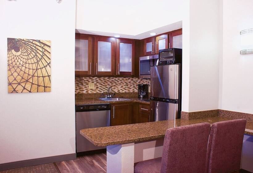 Suite, Staybridge Suites Chattanooga Hamilton Place, An Ihg