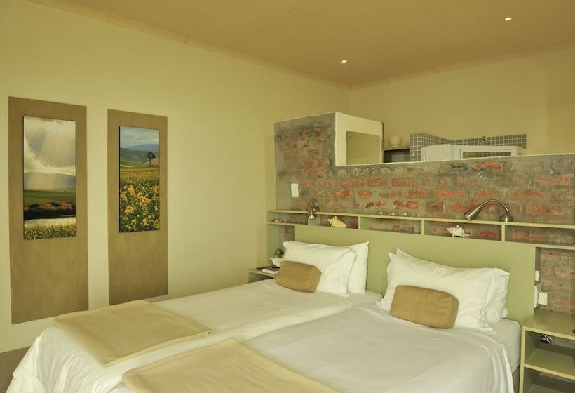 Номер Стандарт, Whalesong Lodge