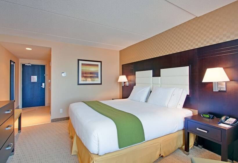 장애인을 위한 스위트, Holiday Inn Express & Suites Ottawa West   Nepean, An Ihg