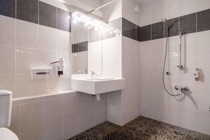 Номер Стандарт, Comfort Hotel Dijon Sud   21600 Longvic