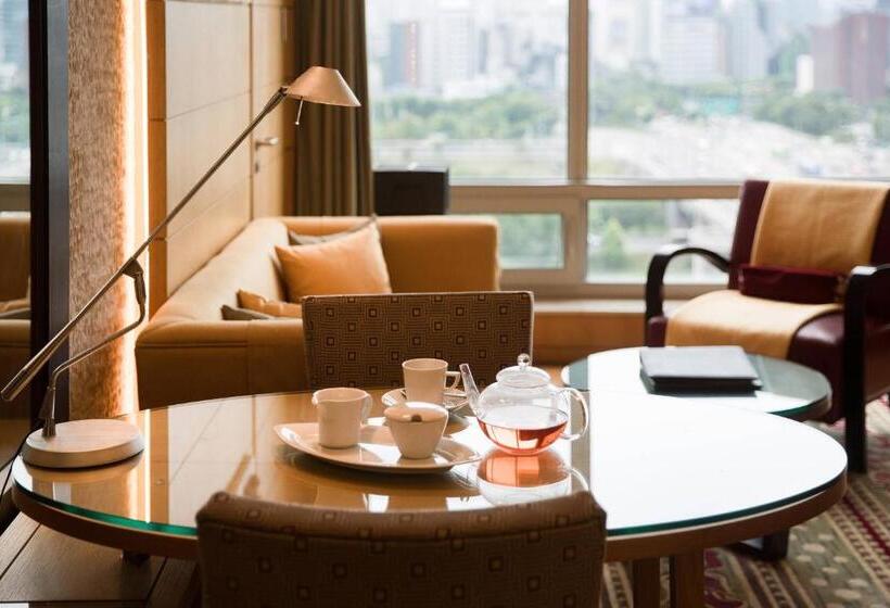 Люкс, Marriott Executive Apartment Seoul