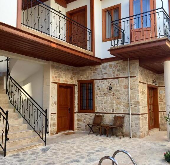 1 Bedroom Deluxe Apartment, Sabah Pansiyon