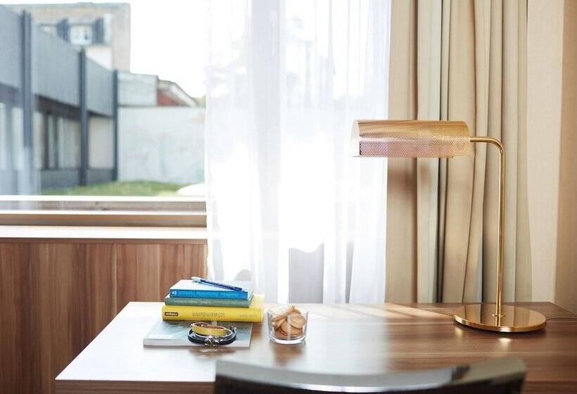 Номер бизнес-класса, Living Hotel Düsseldorf