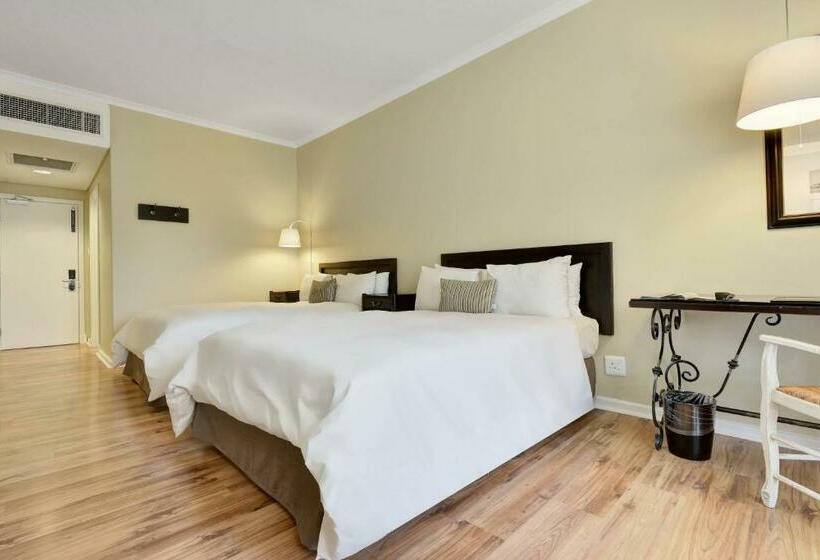 Номер Стандарт 2 Двуспальные Кровати, Protea Hotel By Marriott Mahikeng