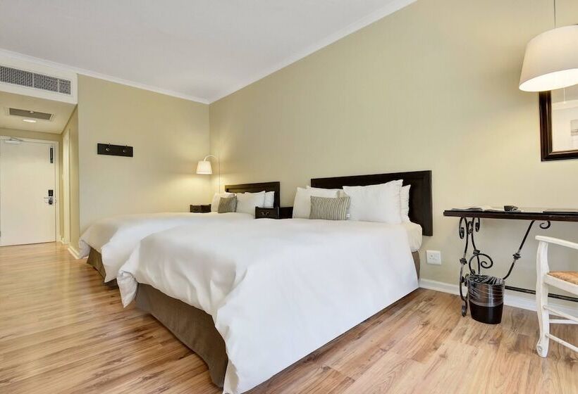 Номер Стандарт 2 Двуспальные Кровати, Protea Hotel By Marriott Mahikeng