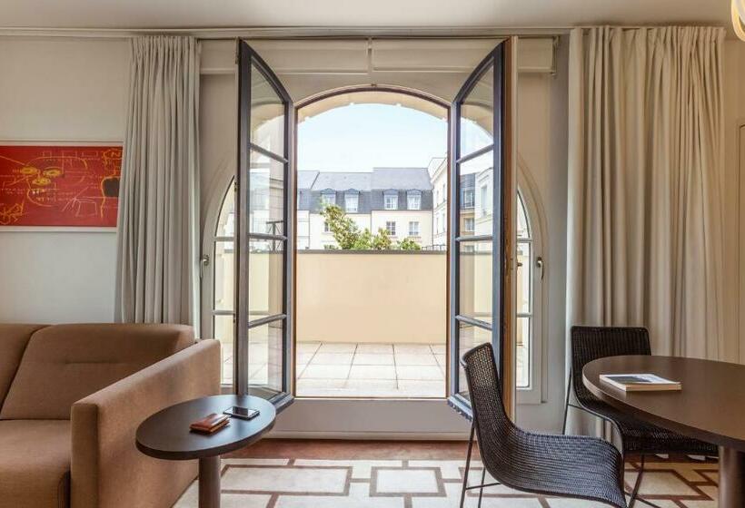 Апартаменты 1 Спальня с Балконом, Adagio Serris Val D Europe