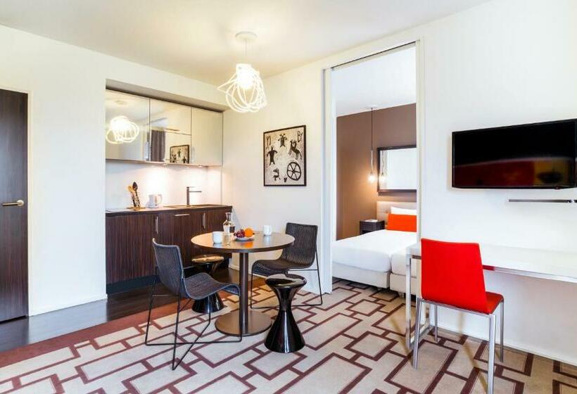 Апартаменты 1 Спальня с Балконом, Adagio Serris Val D Europe