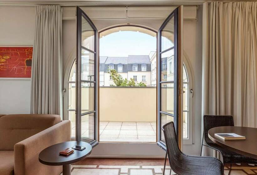 Апартаменты 1 Спальня с Балконом, Adagio Serris Val D Europe