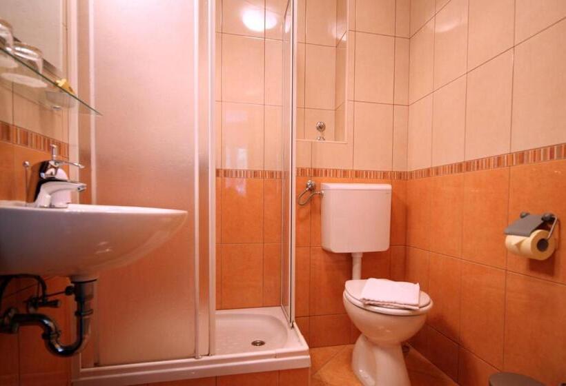 Апартаменты 2 Спальни, Apartments Ivana