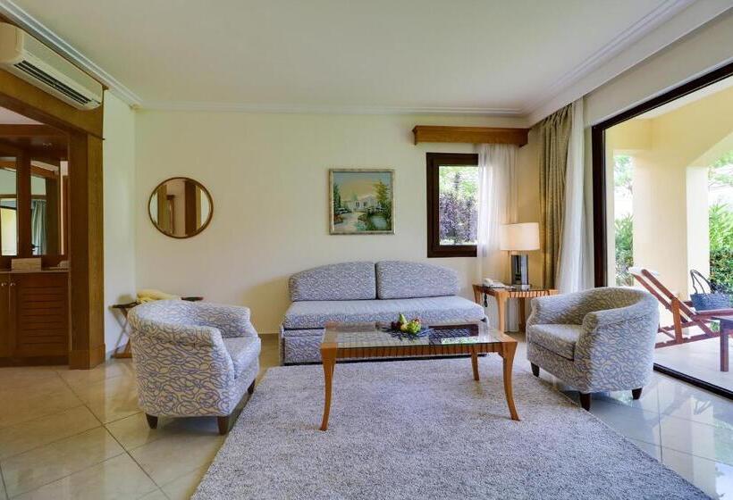 سوییت با چشم‌انداز دریا, Aegean Melathron Thalasso Spa