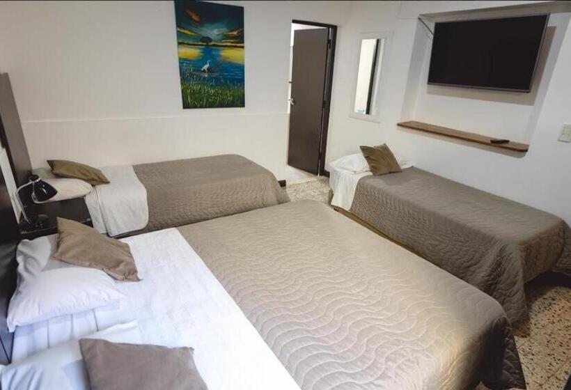 اتاق استاندارد چهار تخته, ñanderoga B&b