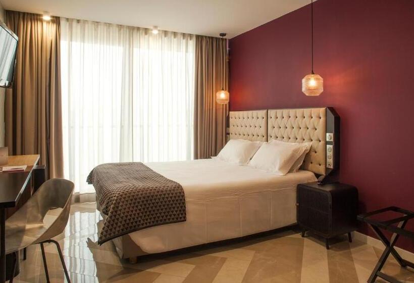 Номер Deluxe Вид на Море, La Pietra Restaurant & Spa