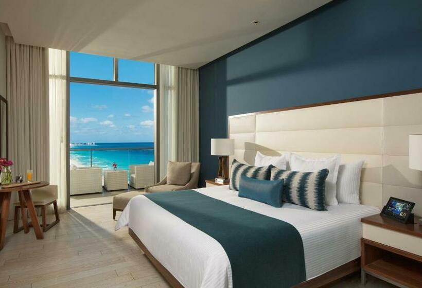 חדר דחוקס עם מיטת קינג, Secrets The Vine Cancun   All Inclusive Adults Only