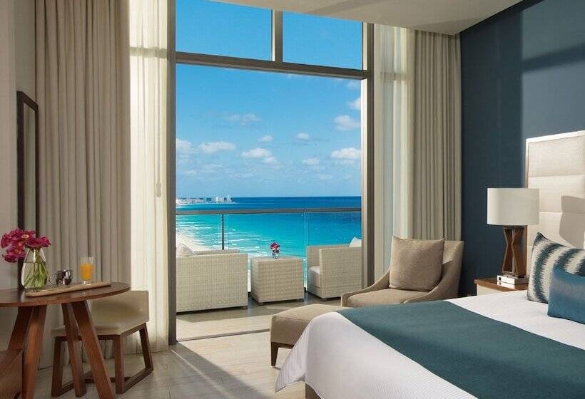 חדר דחוקס עם מיטת קינג, Secrets The Vine Cancun   All Inclusive Adults Only